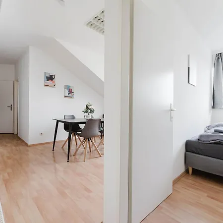 Feworld Living - * Linz