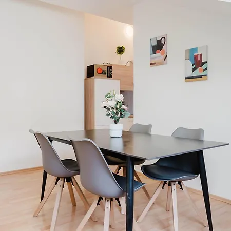 公寓 Feworld Living -