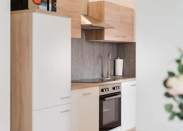 公寓 Feworld Living - *